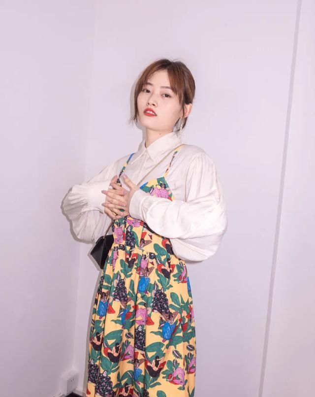 『撩人』一周穿搭 | 这7套look真撩人,美得每天不重样 !