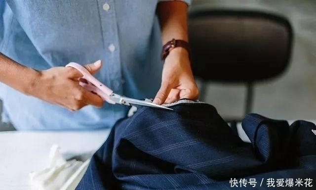  时髦：知道｜旧衣服别再扔了，知道值多少钱吗