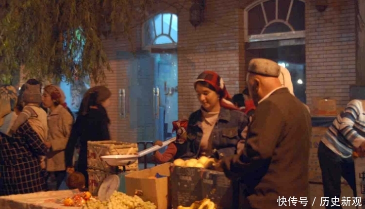 国内有座慢节奏城市:十点上班七点下班,凌晨街道仍有美女闲逛!