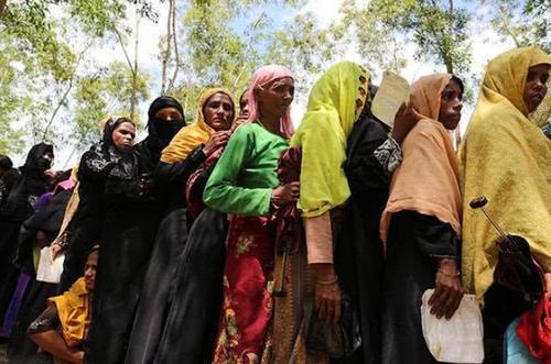 中国接下百亿工程，500吨巨物打入海底，美日做不到直接退出