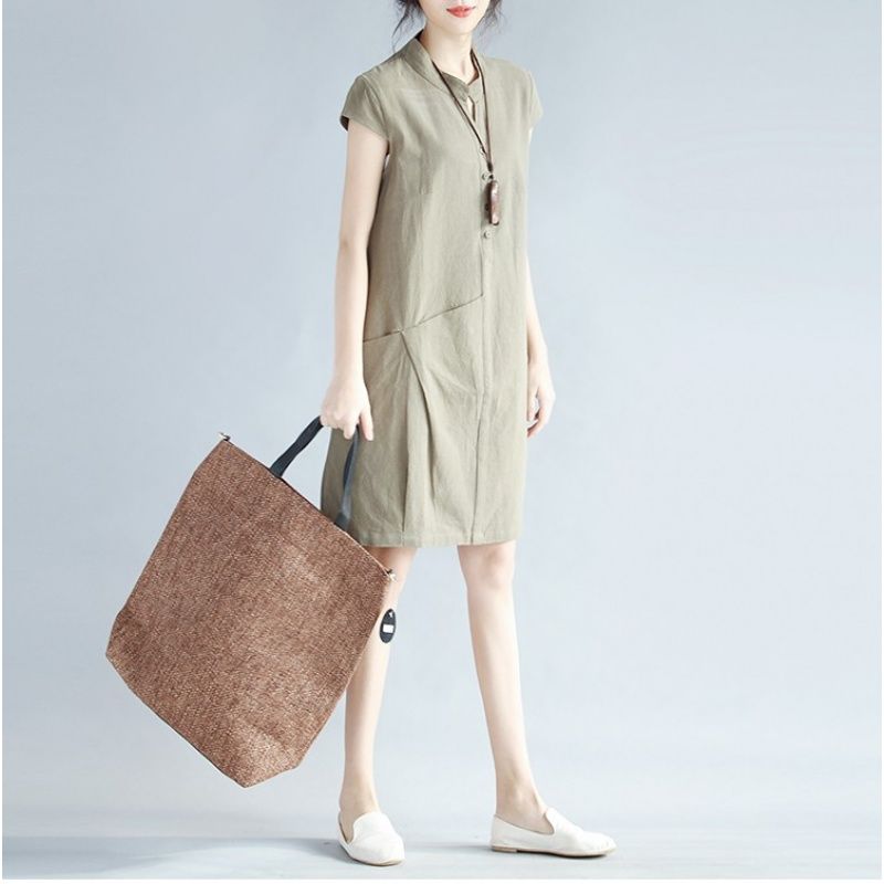 难怪十个女人九个夏天喜欢穿棉麻衫，上身年轻显白，舒服的不得了