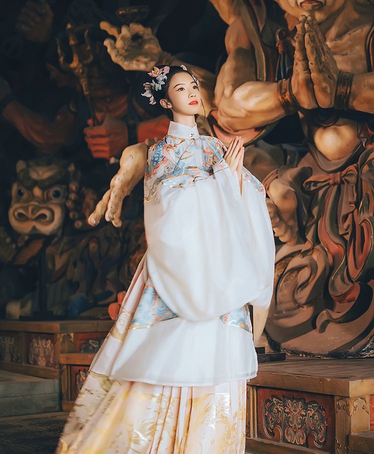  「汉服」华美和优雅并存的超美汉服穿搭