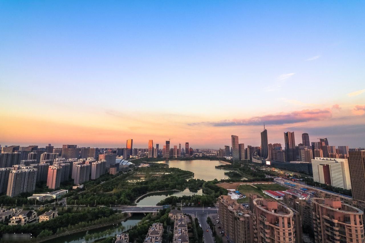 我国中部正在崛起的城市，排名直逼长沙、郑州，未来有望追平武汉
