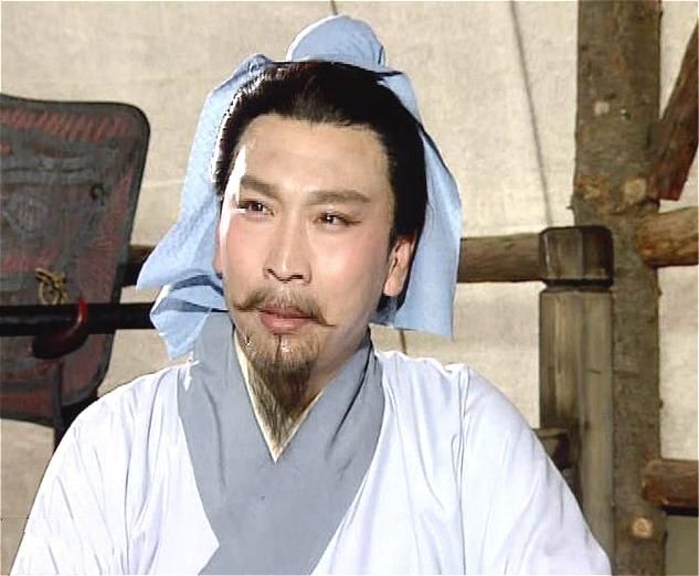 『曹操』曹操临死前,为什么放过司马懿,反而将杨修斩首?原因并不简单!