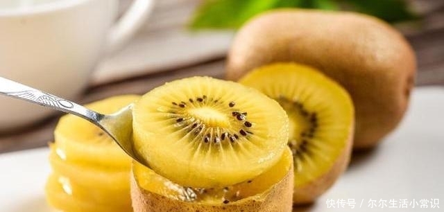  猕猴■去年卖到5块，今年5毛也没人收，果农太不容易了