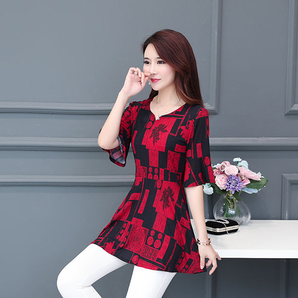 高端大气的连衣裙，比西装旗袍还要舒适，小姨借钱也要买