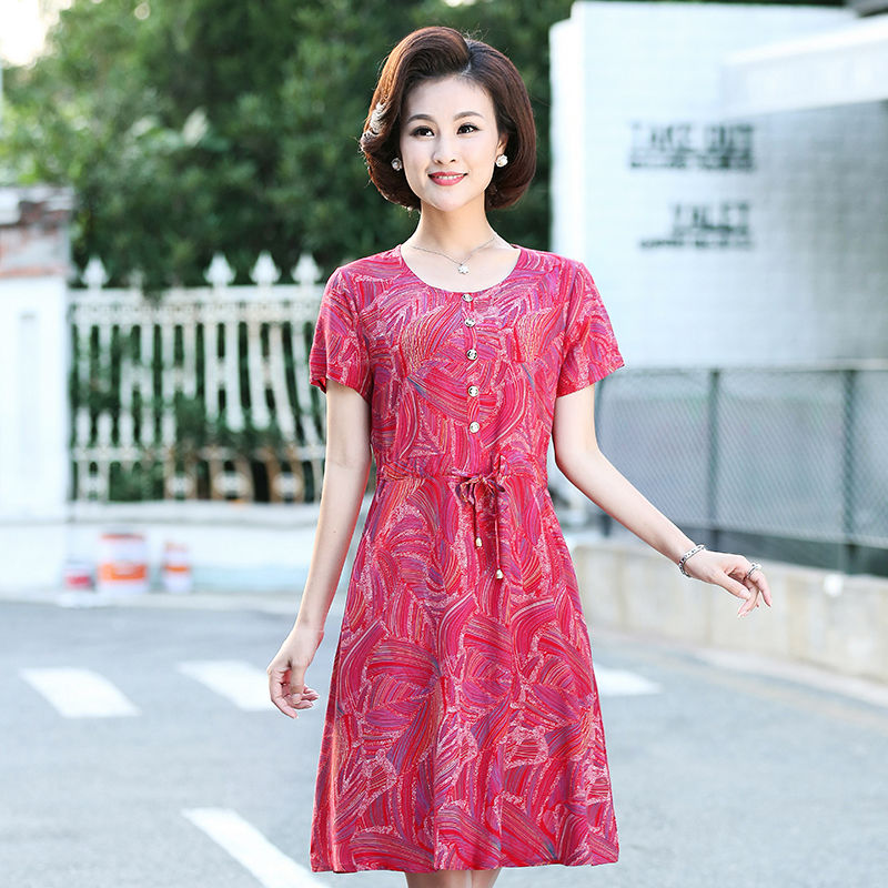 不管有钱没钱，都要给妈妈买的妈妈装，让妈妈美的年轻动人