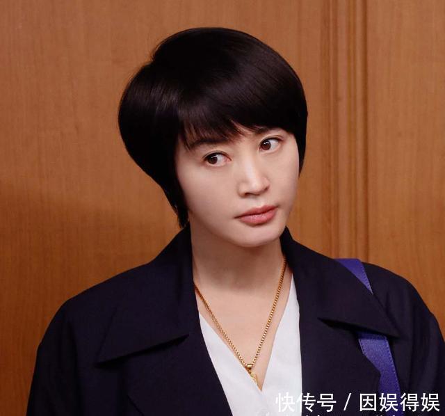 气质:中年女人会穿不会穿,和气质、金钱没半毛钱关系,主要看这一点