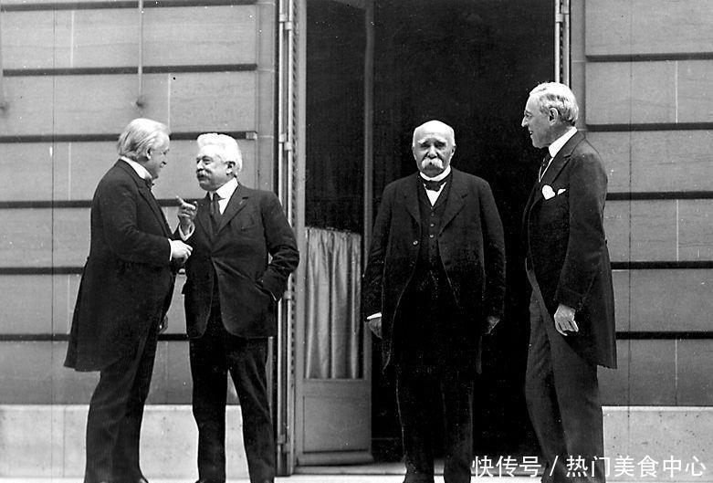 「兄弟国家」欧洲两国亲如兄弟,三次合并却被他国三次拆分,如今再也不能统一