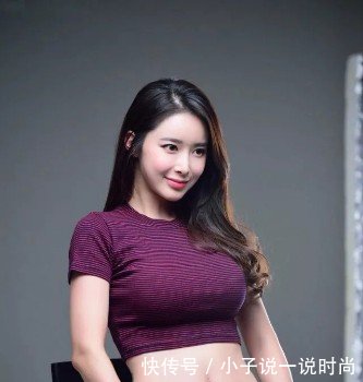 微胖的中年女人，大气有钱却穿一条便宜的紧身牛仔裤，有何用意