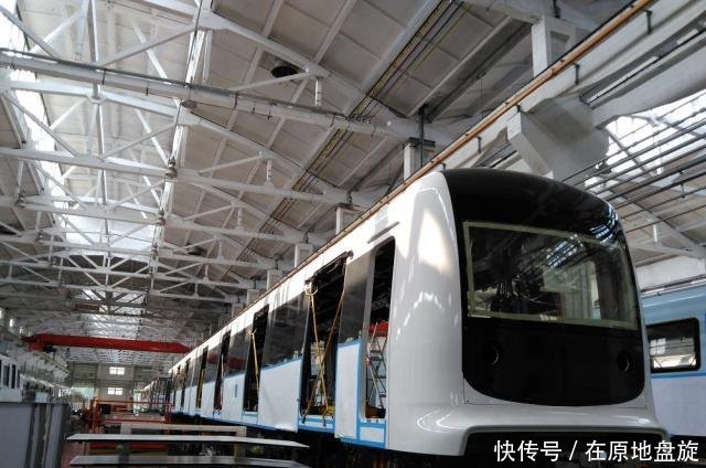 江西在建一条地铁,长40公里,投资约286.5亿,预计2021年底开通