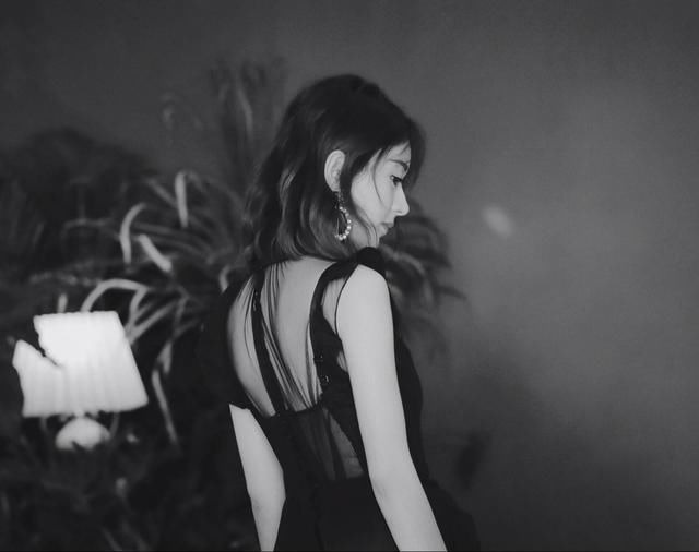 为破谣言亲自下场解释获八王爷支持，您的好友赵小刀上线～