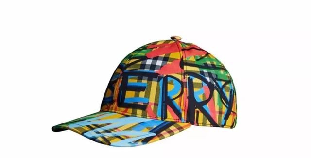 撑伞嫌费劲?时髦女防晒都选择戴这顶洋气的帽子!