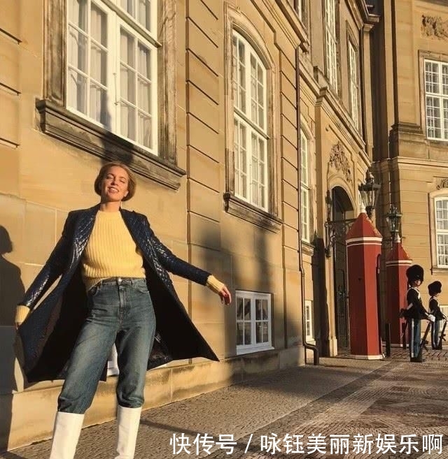 皮靴:最新消息时髦窍门是啥?把肥裤子塞入皮靴里