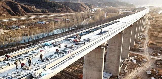  第一个@佩服！中国第一个实现市市通高铁的省份，景色也是十分迷