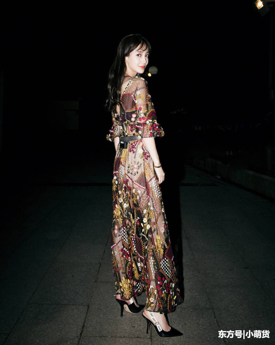 同样是镂空连衣裙，景甜杨颖差距大，生过孩子的还不如没结婚的?