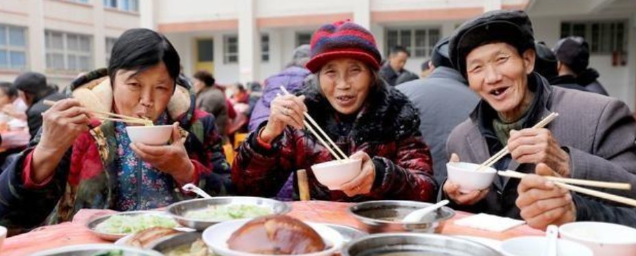  农村酒席：为什么农村办酒席喜欢在家里办？酒店不是更方便吗？