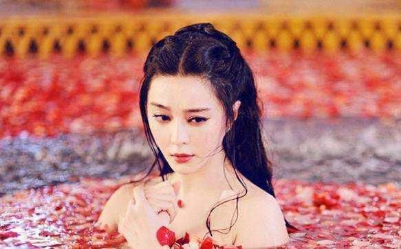 女明星的沐浴戏:刘亦菲,赵丽颖,范冰冰加一起都