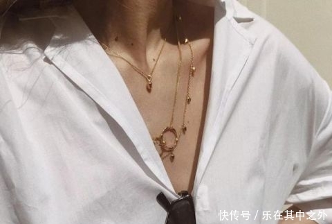  [设计]选中首饰中的潮流款式，让你展现无限魅力，在新春可以美得更突出