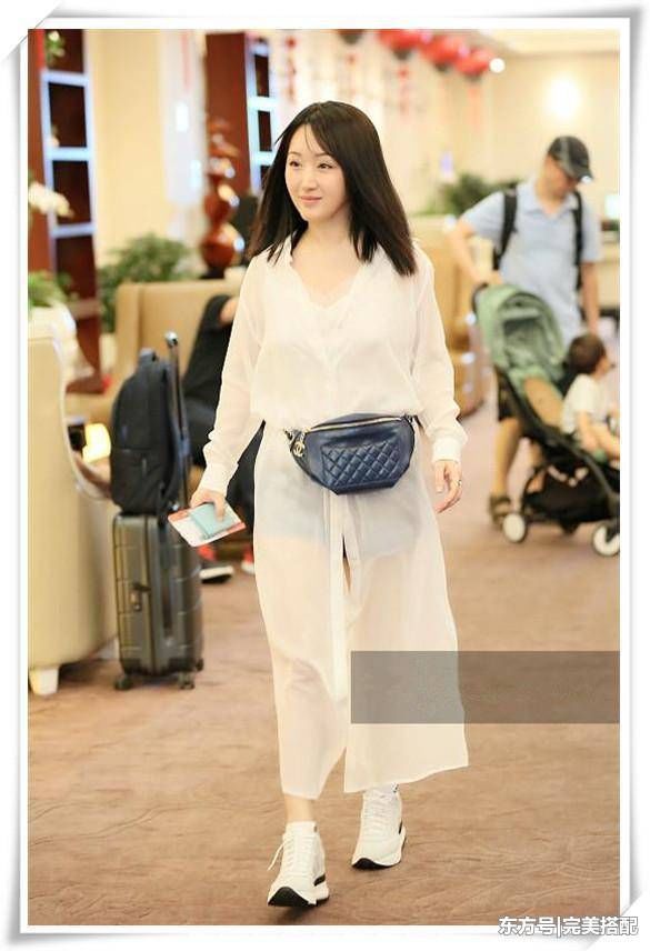 47岁杨钰莹嫩出天际!一条白色纱裙满屏仙气，网友:有17岁吧