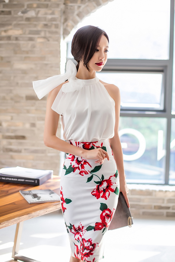 女神孙允珠,皇朝水墨杜鹃古蕴迷梦包臀裙