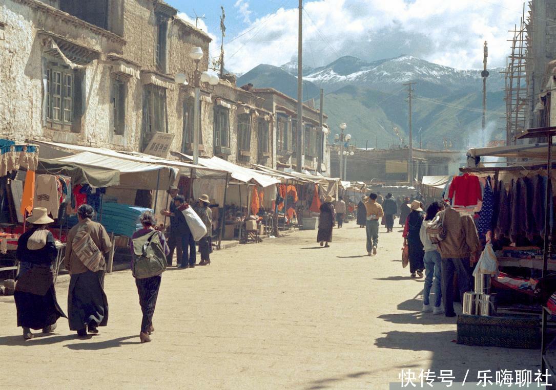 老照片： 西藏1993年, 风格古朴粗犷的传统民居