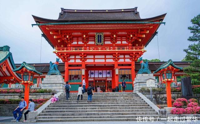 在日本住宿，碰见有穿“西装”的美女敲门不要开，老板也不愿接待