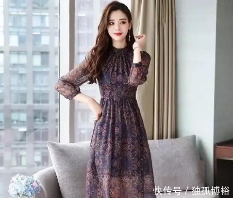 #大方#2020早春流行的“碎花裙”,洋气减龄,大方耐看