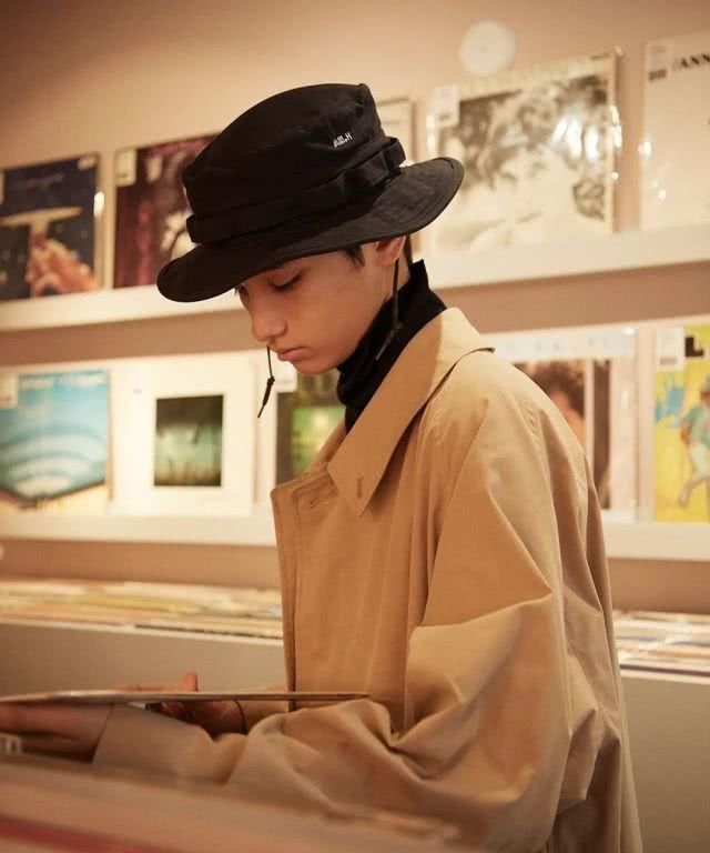  【适合所】跟女朋友逛街，穿什么不丢人？