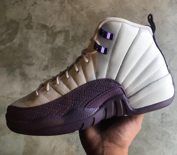 新配色本季登场，实拍预览沙赭/专业紫色Air Jordan 12 GS
