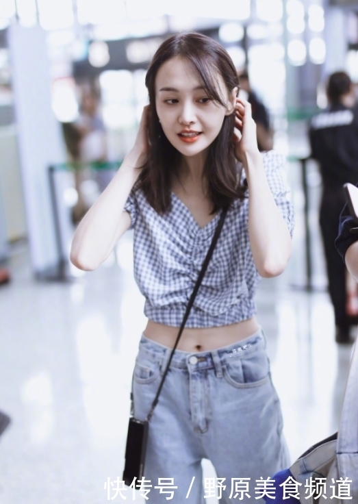 「 整容」看到她穿上洛丽塔裙后：美到犯规，有种“整容”叫郑爽胖10斤