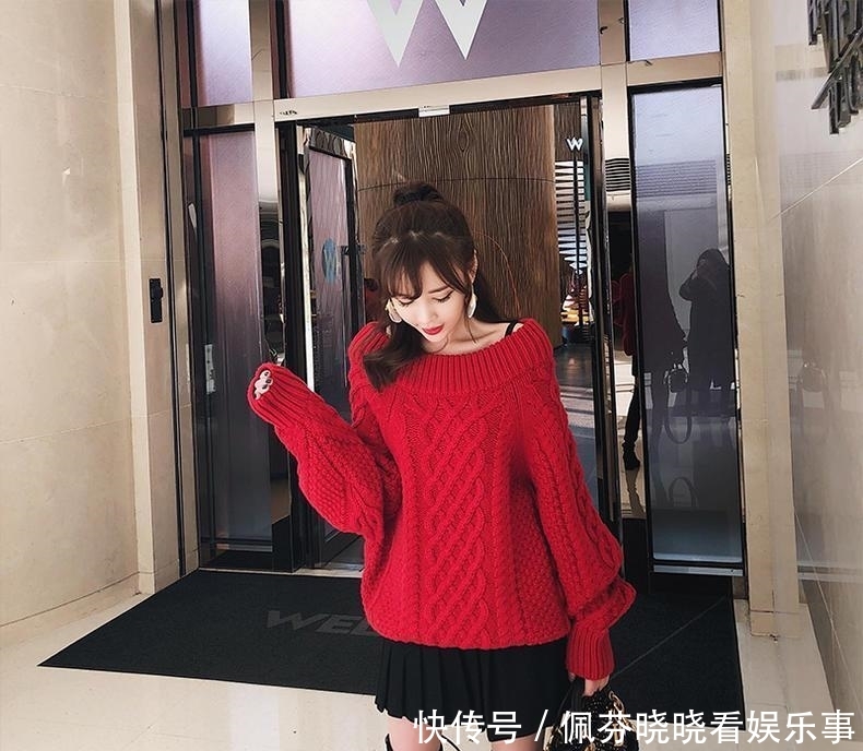 『美女』街拍:时尚气质佳,第七位紧身牛仔裤美女!