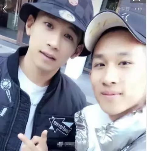 正品和高仿合体！天佑集体上线？语音骡子酒后怒斥夏天开播要说法