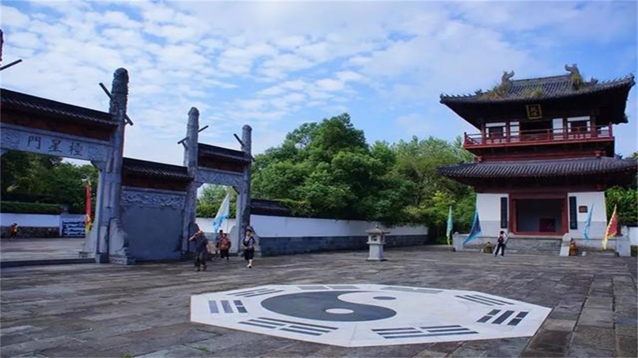 我国这两个景区名字相同，一个景区60元，另一个比它贵很多