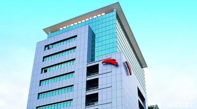  『安踏』一路开下3500家门店！国内来了个新鞋王，安踏李宁迎来强劲挑战