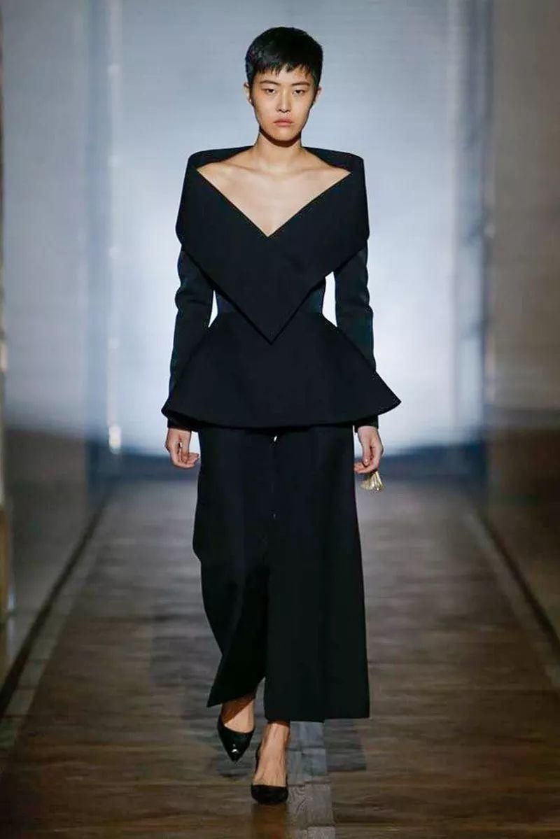 千篇一律的外表太无聊，这些个性面孔才是最具潜力的未来超模