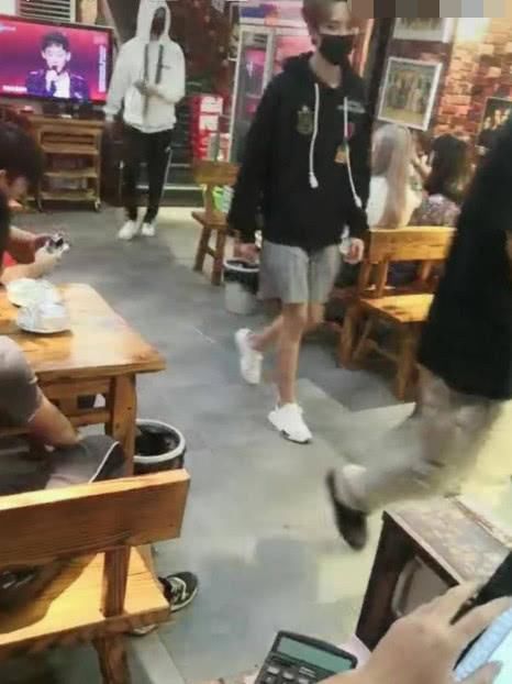 姐姐没事了？范丞丞近期心情变好，知情人透露范冰冰下月平安归来