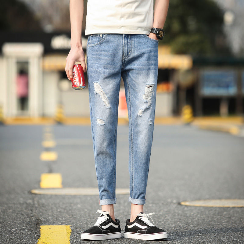 男人一旦55了，千万别再上衣塞裤子!照下图打扮，女人百看不厌