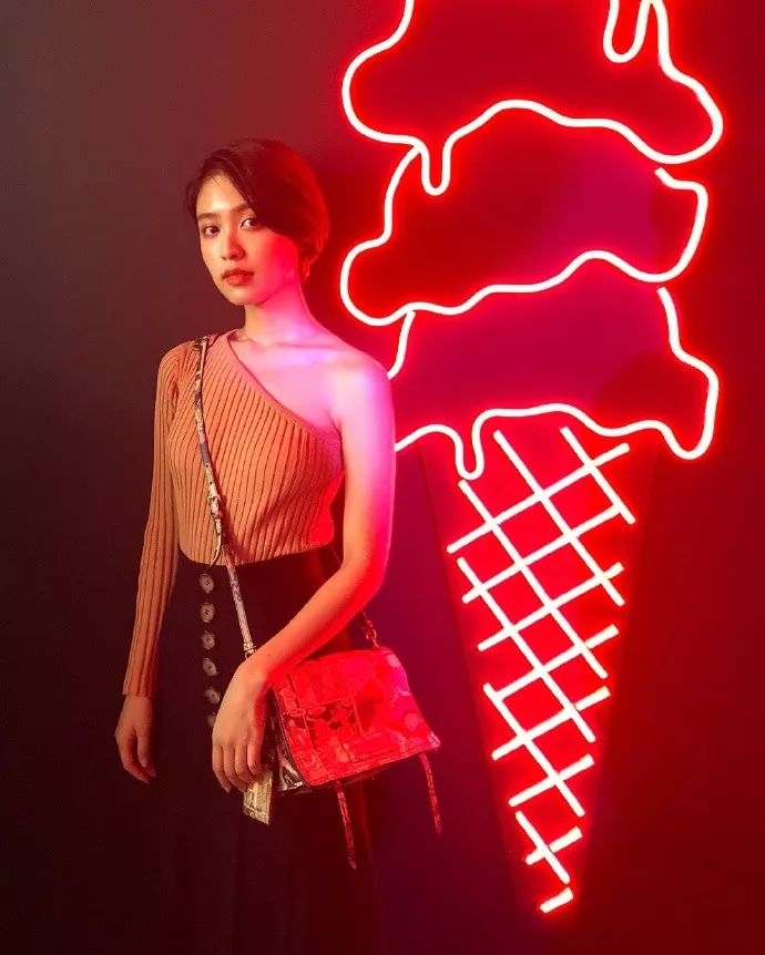 比胸部还要性感，女生的这个部位让人把持不住!