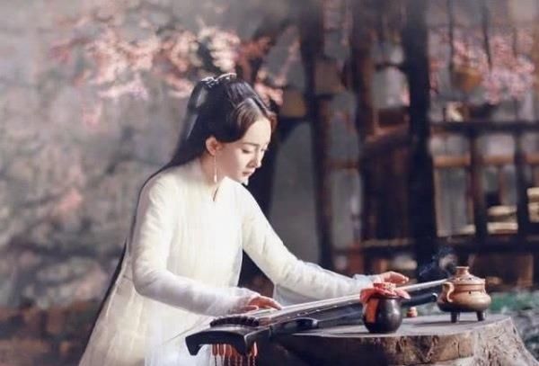 『美女』《枕上书》白浅大婚回归，出场方式太惊艳，不愧是青丘第一美女！