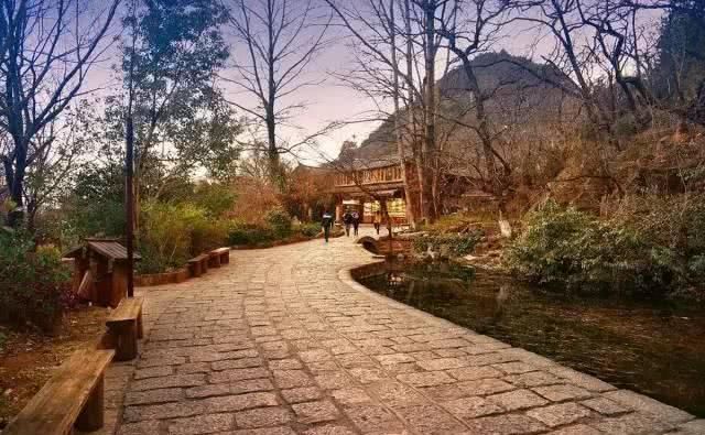 最美的享受，不用出国门，找一个小镇，任时间慢慢流淌