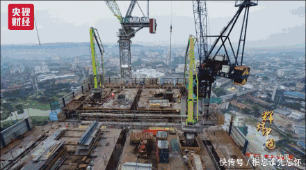 中国再造“世界建筑奇迹”花8年，砸6亿元，这“深坑酒店”终于露