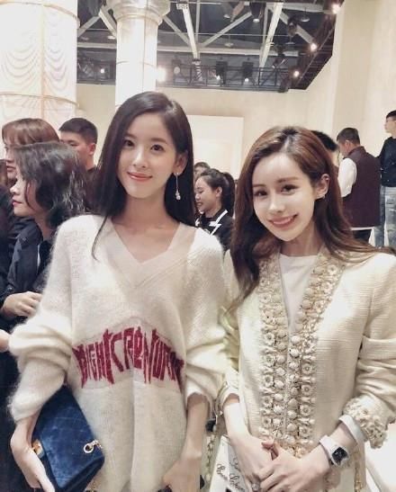 奶茶妹妹变抹茶妹妹？看奶茶妹妹的搭配，阔太与网红的实力差距