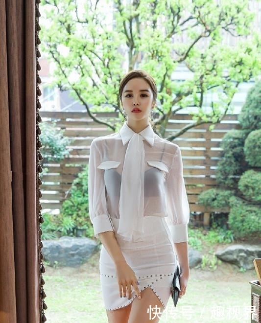 【身材】美女街拍:身材曼妙的小姐姐,修身搭配,别有一番风韵!