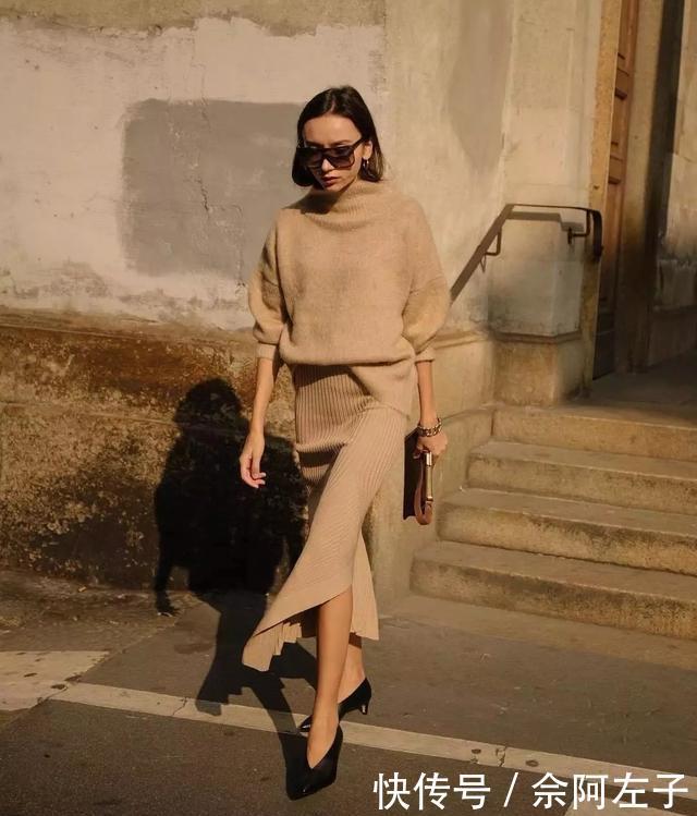  「女人」今年开春最火的“毛衣+半裙”组合，奔三女人照着穿，女人味十足