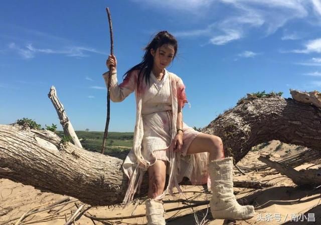 赵丽颖停工话题空降微博热搜，颖宝回应：最近很讨厌心术不正的人