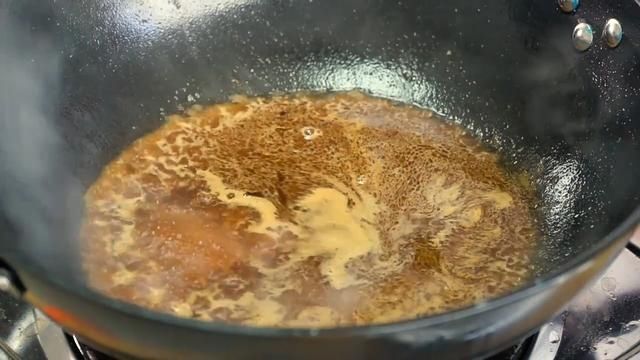  肉丝：舌尖上的美食：京酱肉丝