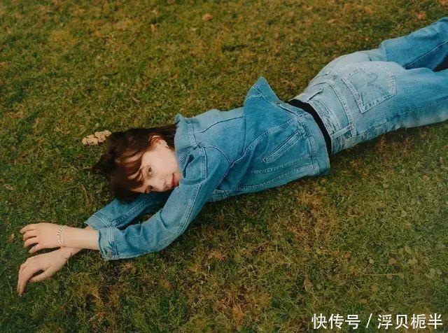  『过时』西装搭配过时了，现在流行“上短下长”穿法，Lisa、刘雯都上头了