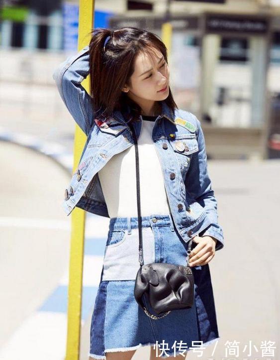 街拍：小姐姐纯真漂亮出众魅力，让人眼前一亮！