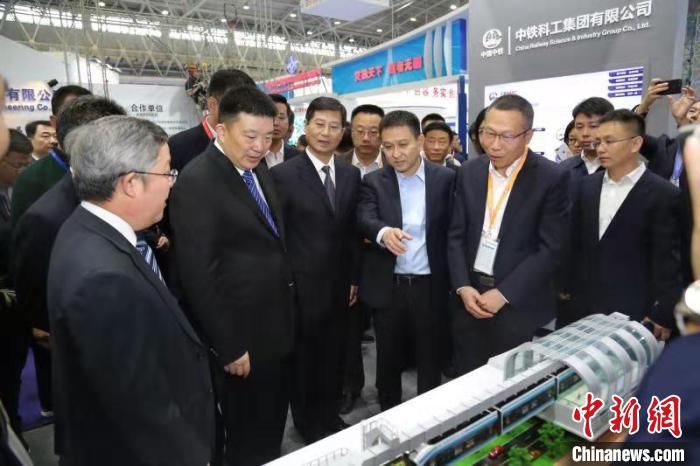  【列车】中国悬挂式单轨列车今年内有望在武汉试跑